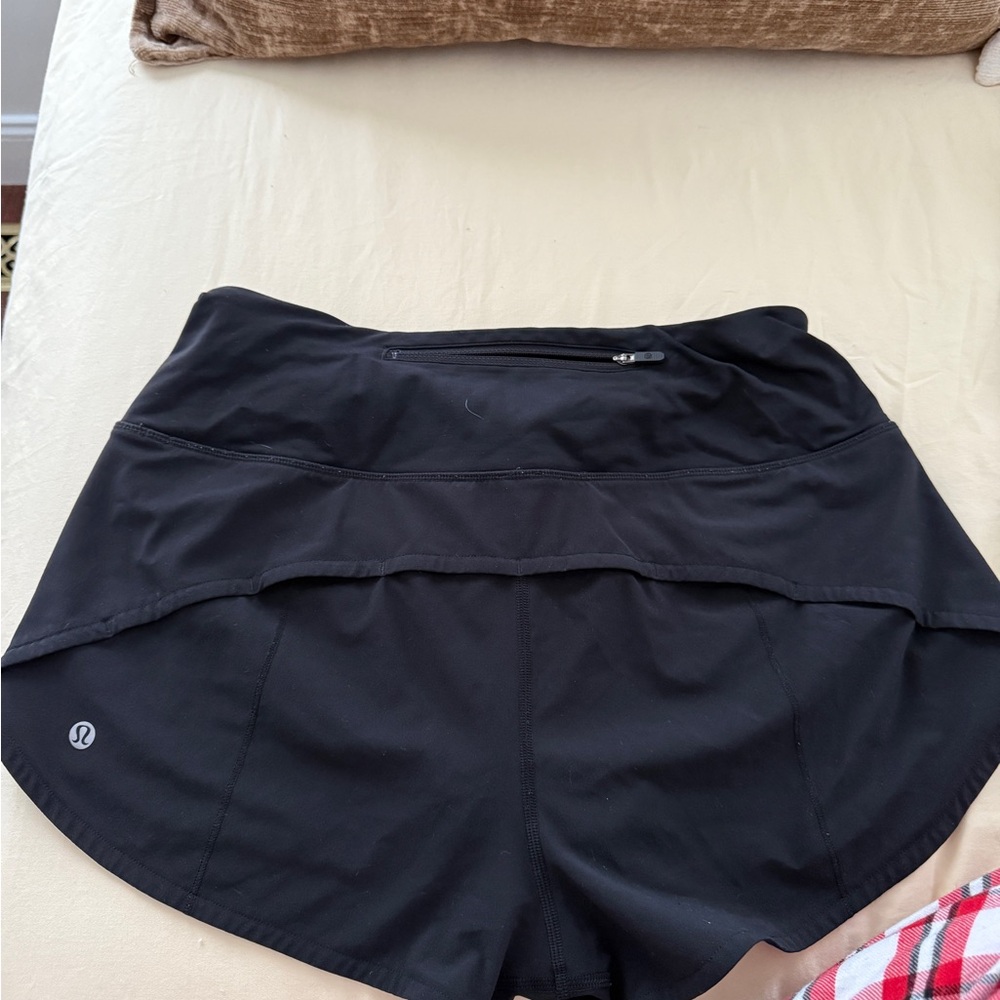 Lululemon Speed Up High Rise Lined Shorts 2.5”